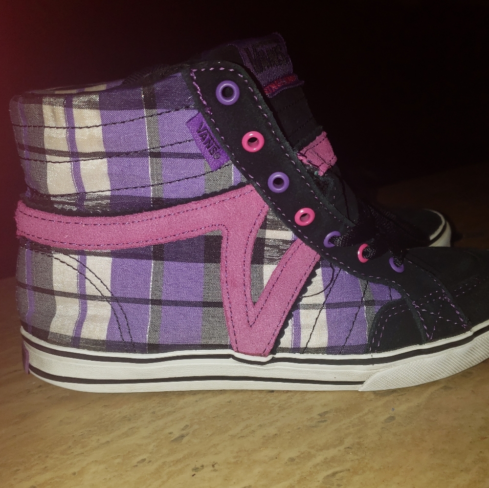 Multie color vans - Picture 3 of 7